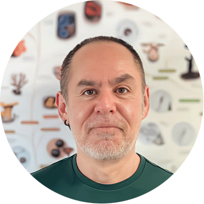Dr. Rodolfo Salas LizanaColaborador de la colección.